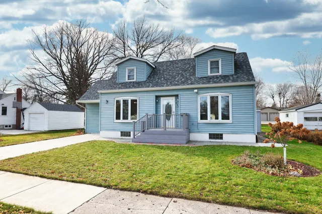 $255,000 | 606 South 10th Street, Olivia, MN 56277