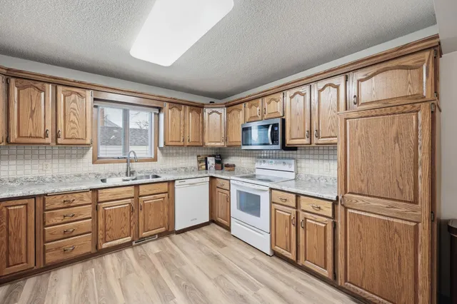 $249,000 | 606 South 10th Street, Olivia, MN 56277