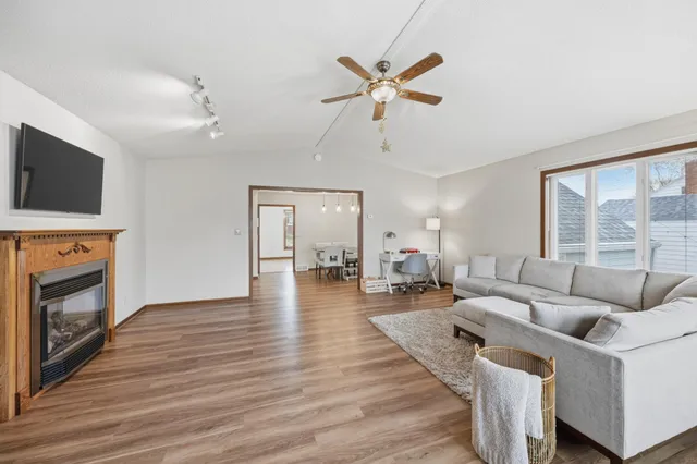 $255,000 | 606 South 10th Street, Olivia, MN 56277