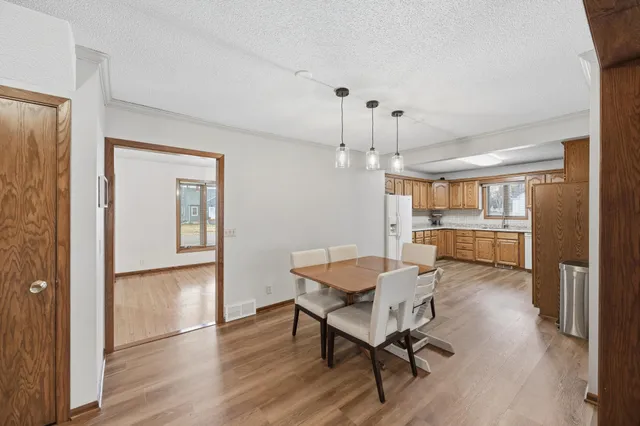 $249,000 | 606 South 10th Street, Olivia, MN 56277