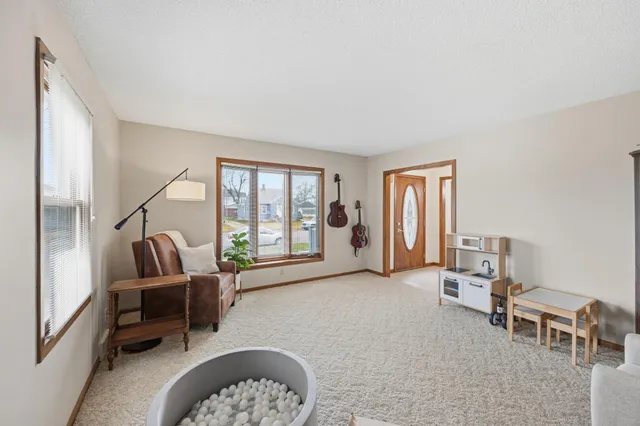 $249,000 | 606 South 10th Street, Olivia, MN 56277