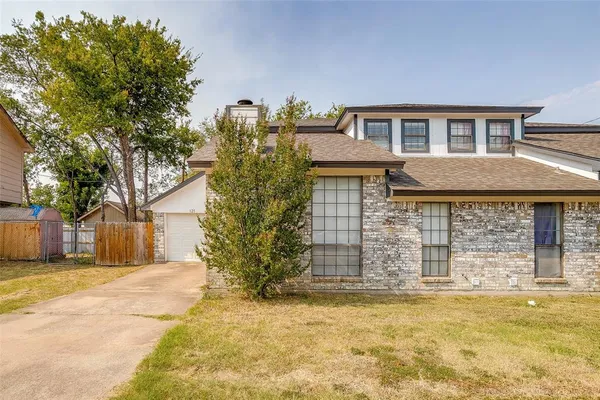 $2,595 | 121 Myers Drive, White Settlement, TX 76108