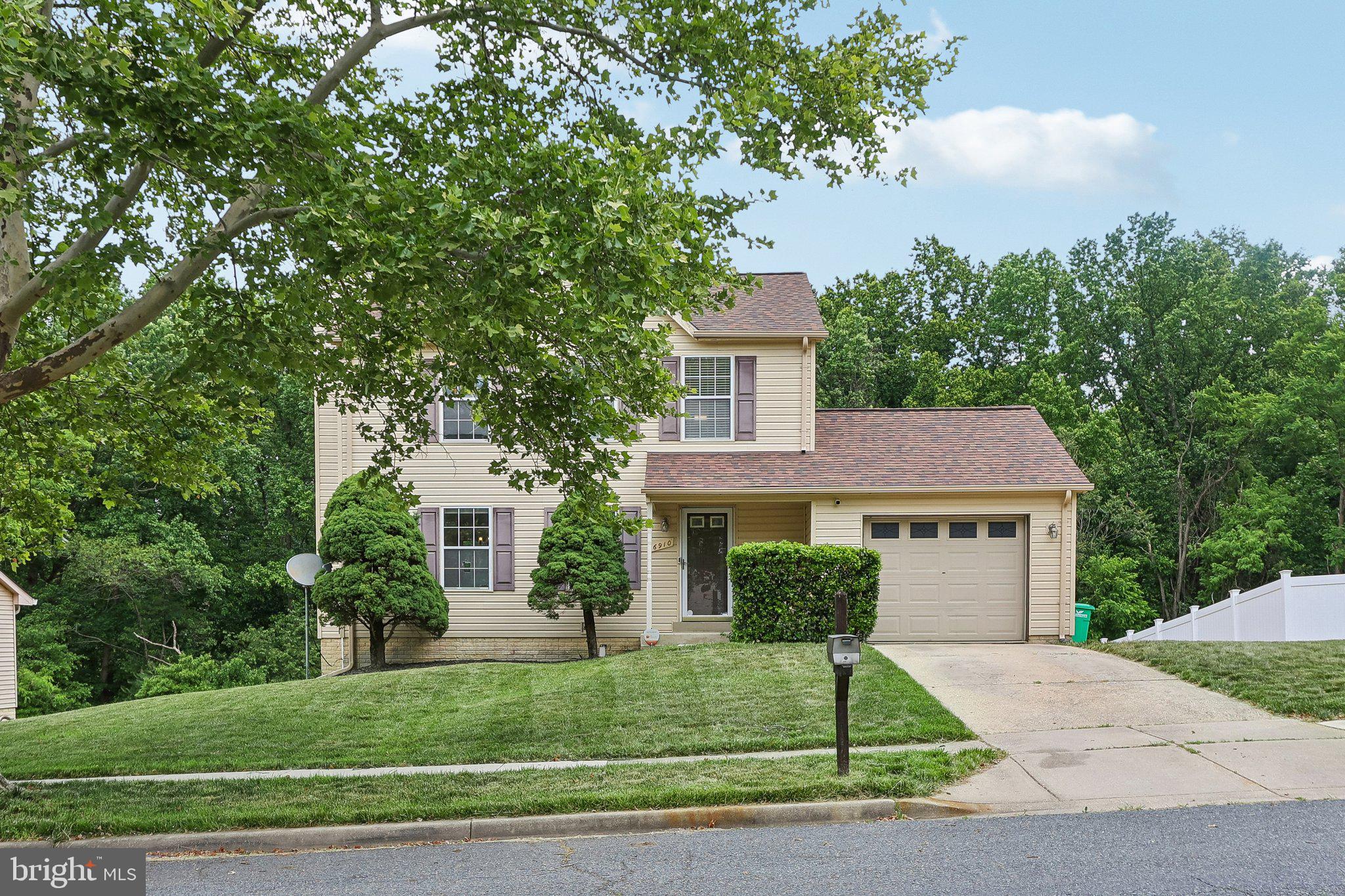 6910 Cherryfield Road Fort Washington, MD 20744 - Photo 3 of 76