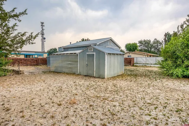 a car parked in front of a building