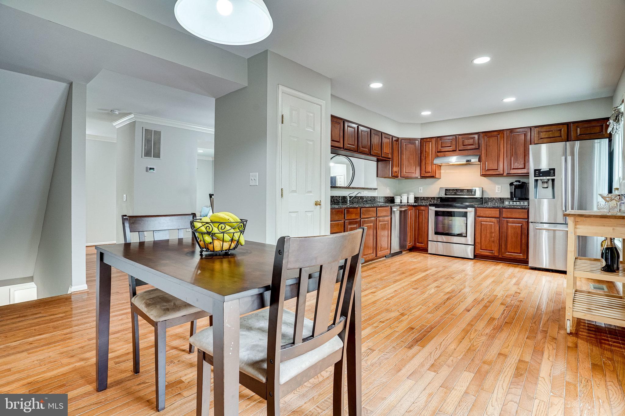 6515 Milva Lane Springfield, VA 22150 - Photo 13 of 40 Eat-in Kitchen