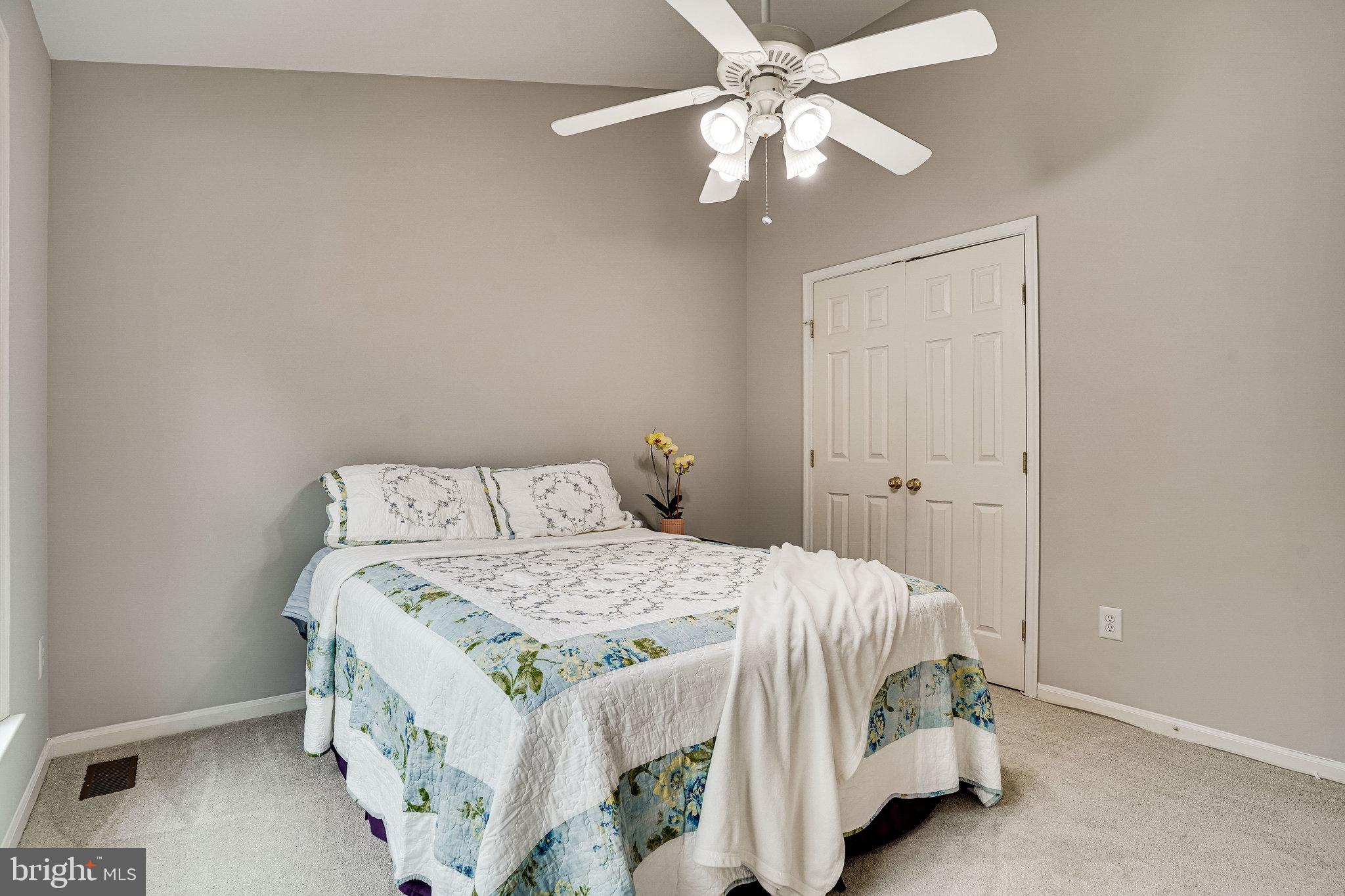 6515 Milva Lane Springfield, VA 22150 - Photo 29 of 40 Second bedroom