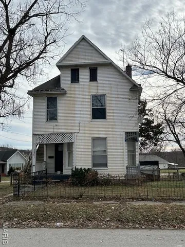 $99,900 | 1801 Hope Street, Hannibal, MO 63401