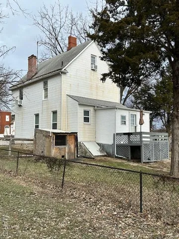 $99,900 | 1801 Hope Street, Hannibal, MO 63401