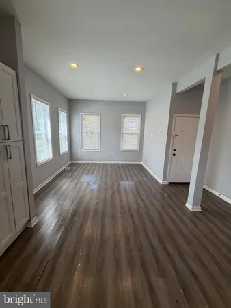 $2,200 | 102 Ridgway Street, Unit 1, Mount Holly, NJ 08060