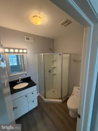 $2,200 | 102 Ridgway Street, Unit 1, Mount Holly, NJ 08060