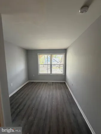 $2,200 | 102 Ridgway Street, Unit 1, Mount Holly, NJ 08060
