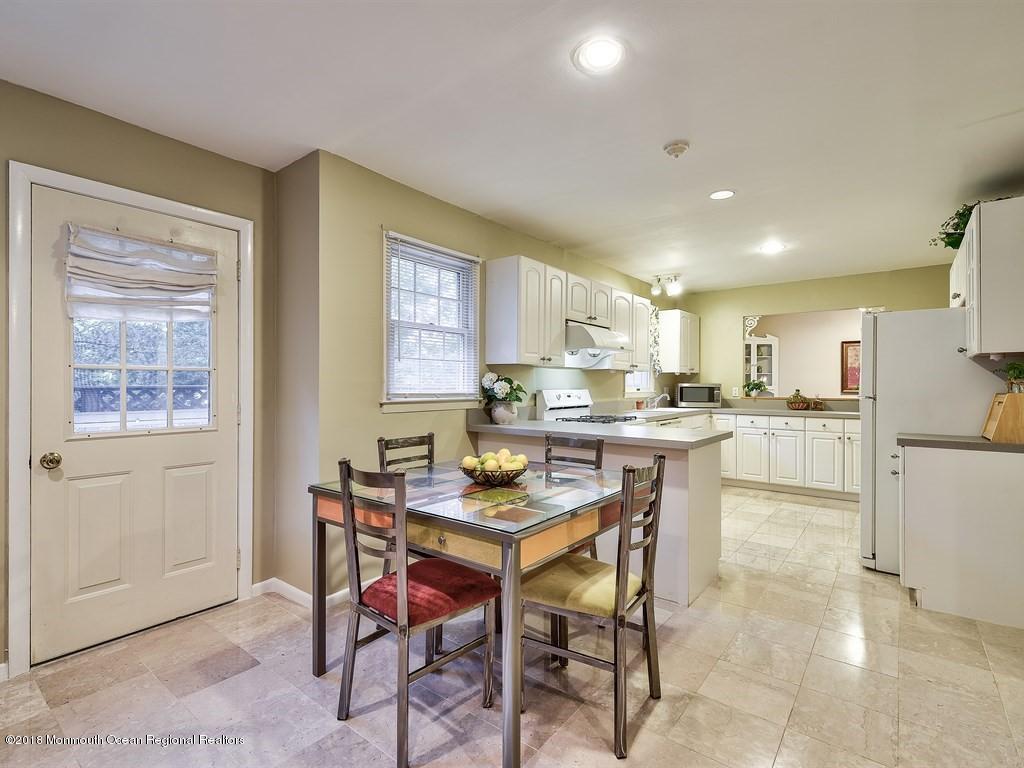 6 Robin Road Holmdel, NJ 07733 - Photo 12 of 29 012_KITCHEN