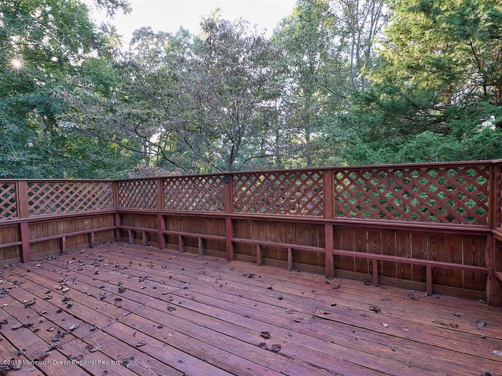 6 Robin Road Holmdel, NJ 07733 - Photo 27 of 29 027_DECK