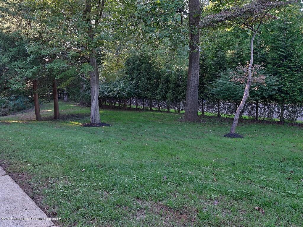 6 Robin Road Holmdel, NJ 07733 - Photo 28 of 29 028_BACK YARD
