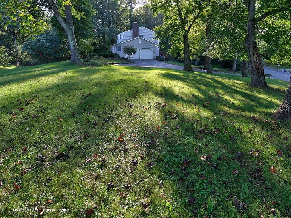 6 Robin Road Holmdel, NJ 07733 - Photo 29 of 29 029_BACK YARD
