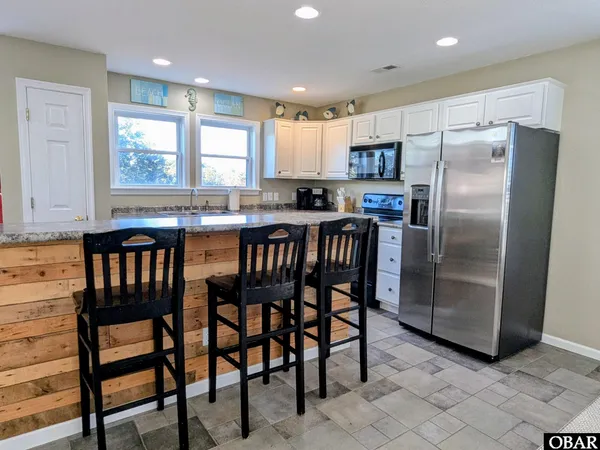 $789,900 | 522 West Archdale Street, Kill Devil Hills, NC 27948