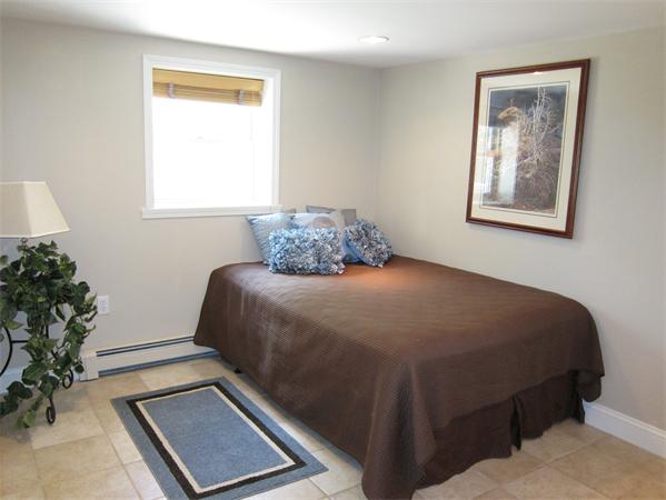 27 Wilmont Road Framingham, MA 01701 - Photo 13 of 25 Gallery Image 13