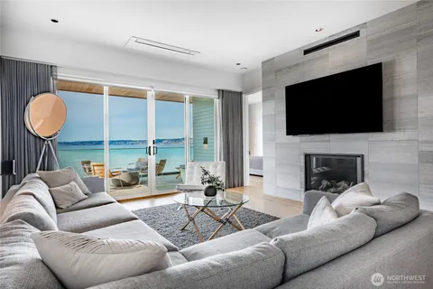 $1,695,000 | 9545 Semiahmoo Parkway, Unit 201, Blaine, WA 98230