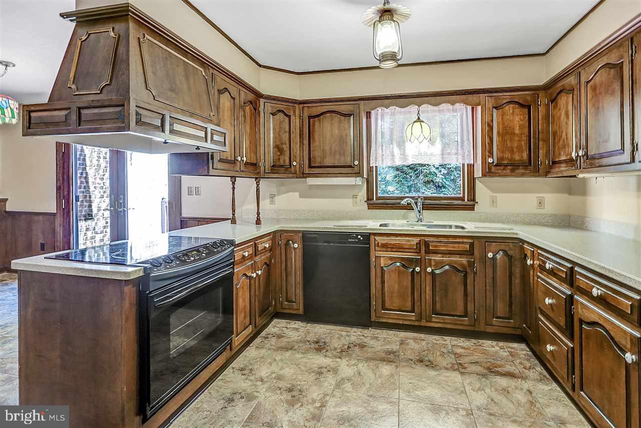 62 South Terrace Road Wormleysburg, PA 17043 - Photo 5 of 20 Gallery Image 5