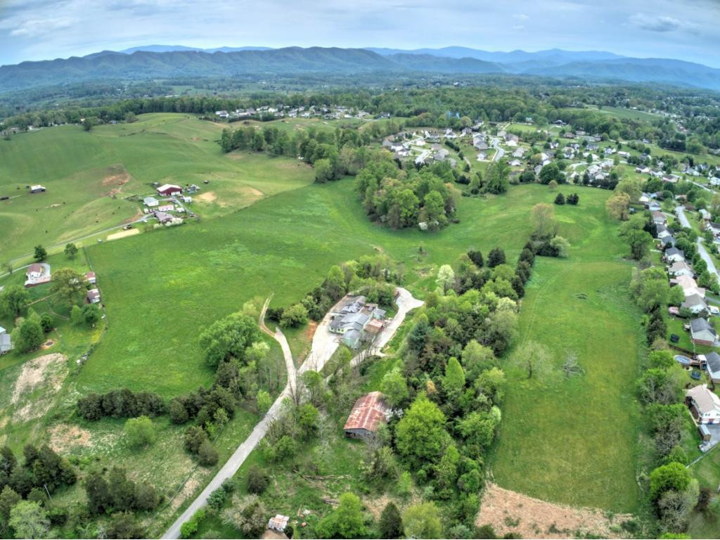 4 Lingo Road, Unit 4 Jonesborough, TN 37659 - Photo 7 of 29 Photo 7