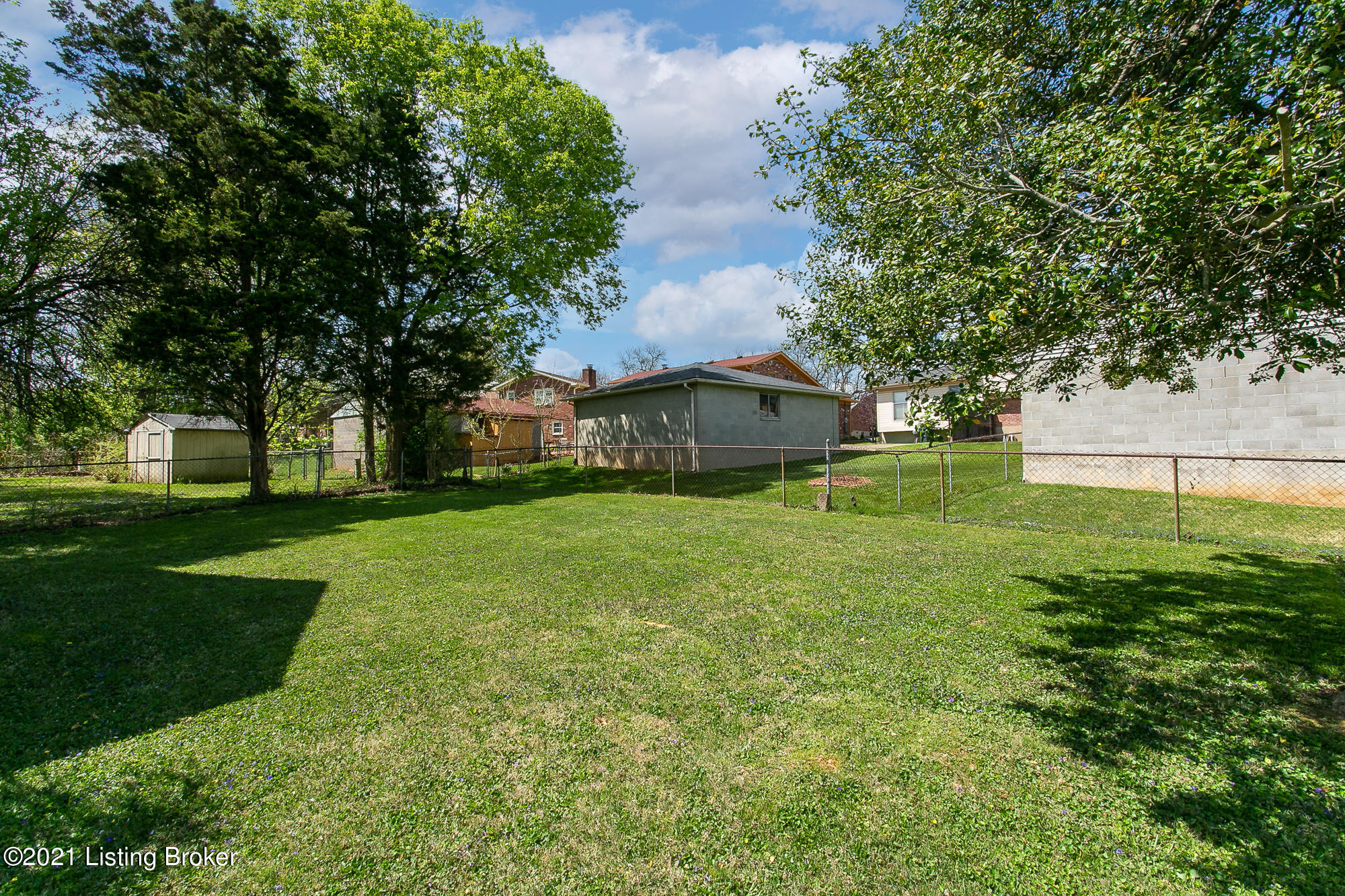 10703 St Rene Road Louisville, KY 40299 - Photo 32 of 37 10703 Saint Rene Rd-40