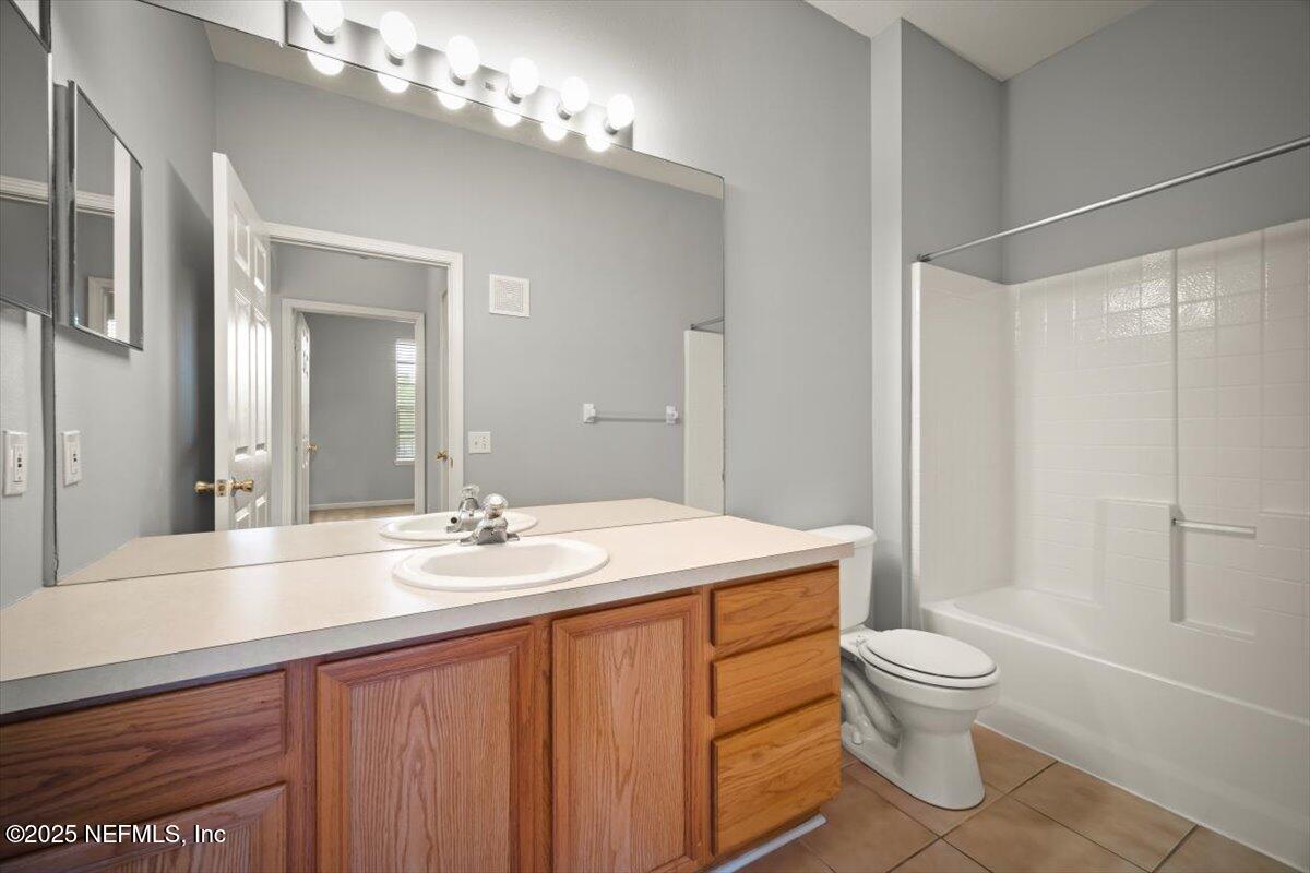 7990 Baymeadows Road East, Unit 1007 Jacksonville, FL 32256 - Photo 13 of 21 13-JAXREP_7990_Baymeadows_Rd_E_Unit_1007