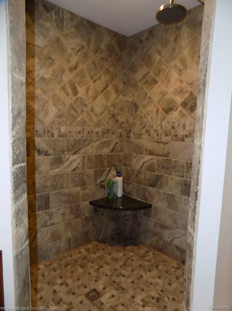 7899 Reese Road Clarkston, MI 48348 - Photo 14 of 33 14.jpg