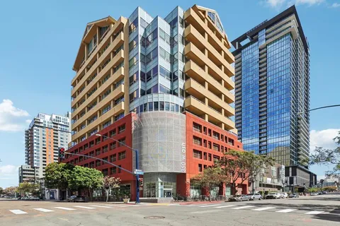 $825,000 | 350 West Ash Street, Unit 102, San Diego, CA 92101