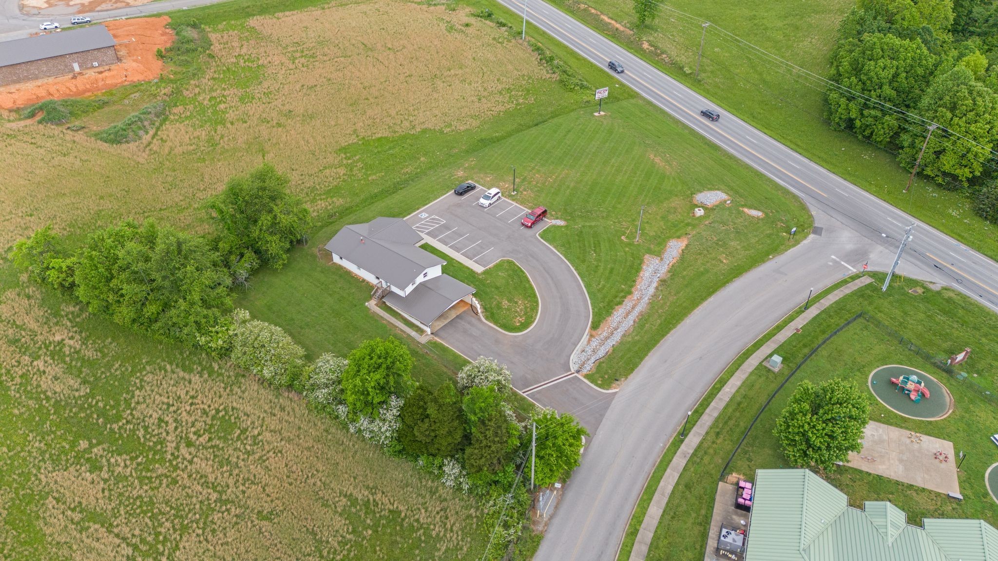 1665 Hicks Edgen Road Pleasant View, TN 37146 - Photo 5 of 49