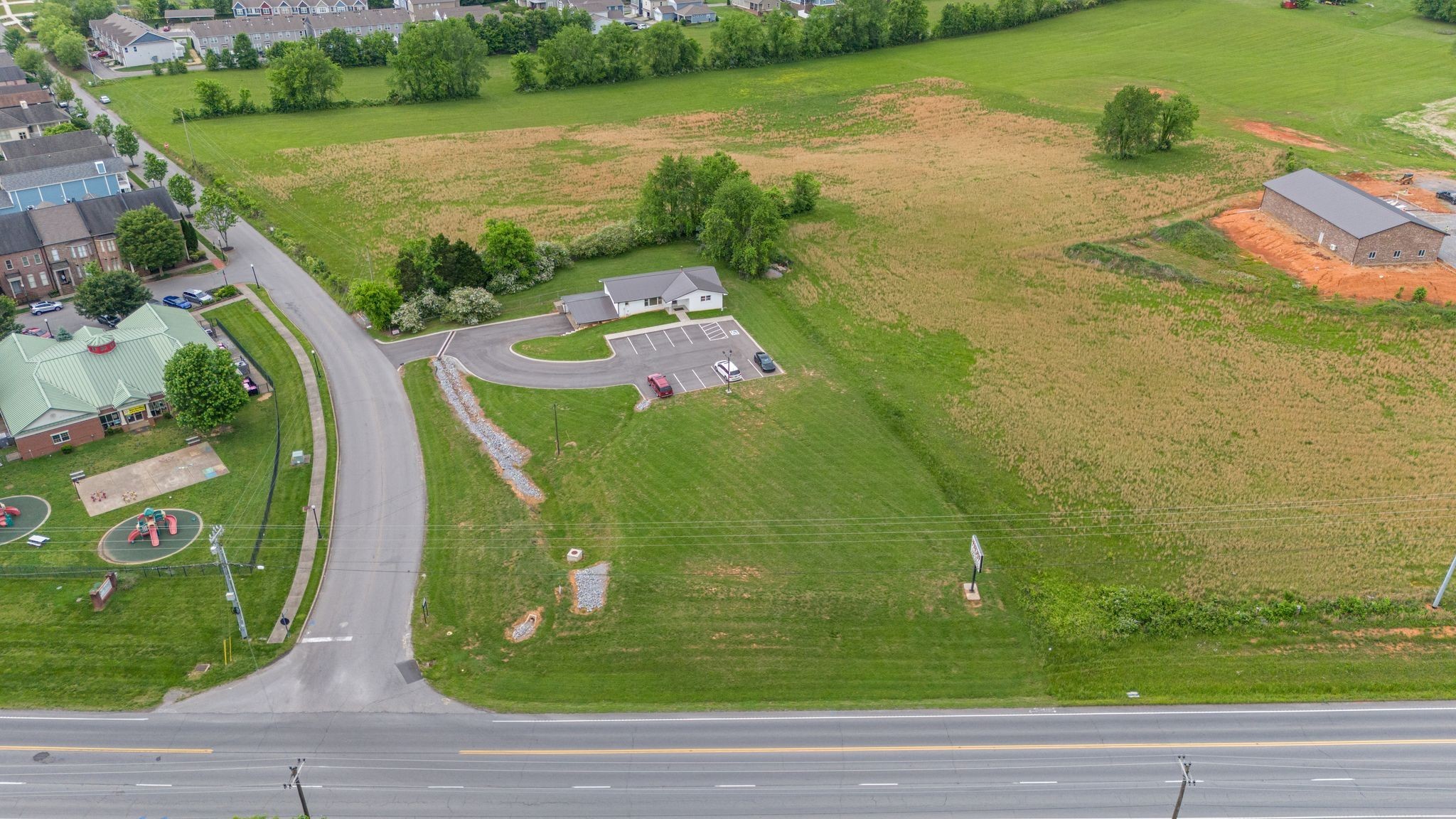 1665 Hicks Edgen Road Pleasant View, TN 37146 - Photo 7 of 49