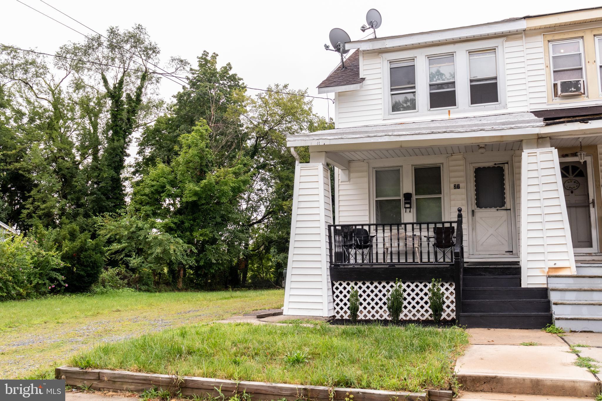 27 Donald Dr  