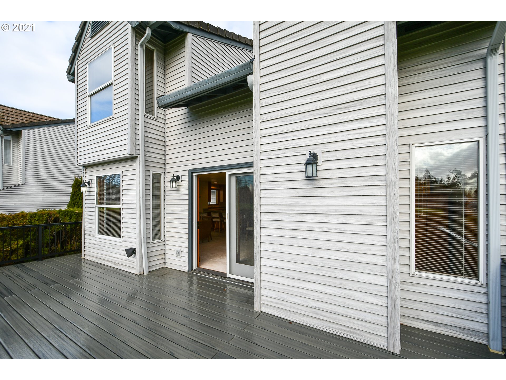 15917 Northeast Union Road, Unit 91 Ridgefield, WA 98642 - Photo 22 of 28 a view of a house with a balcony