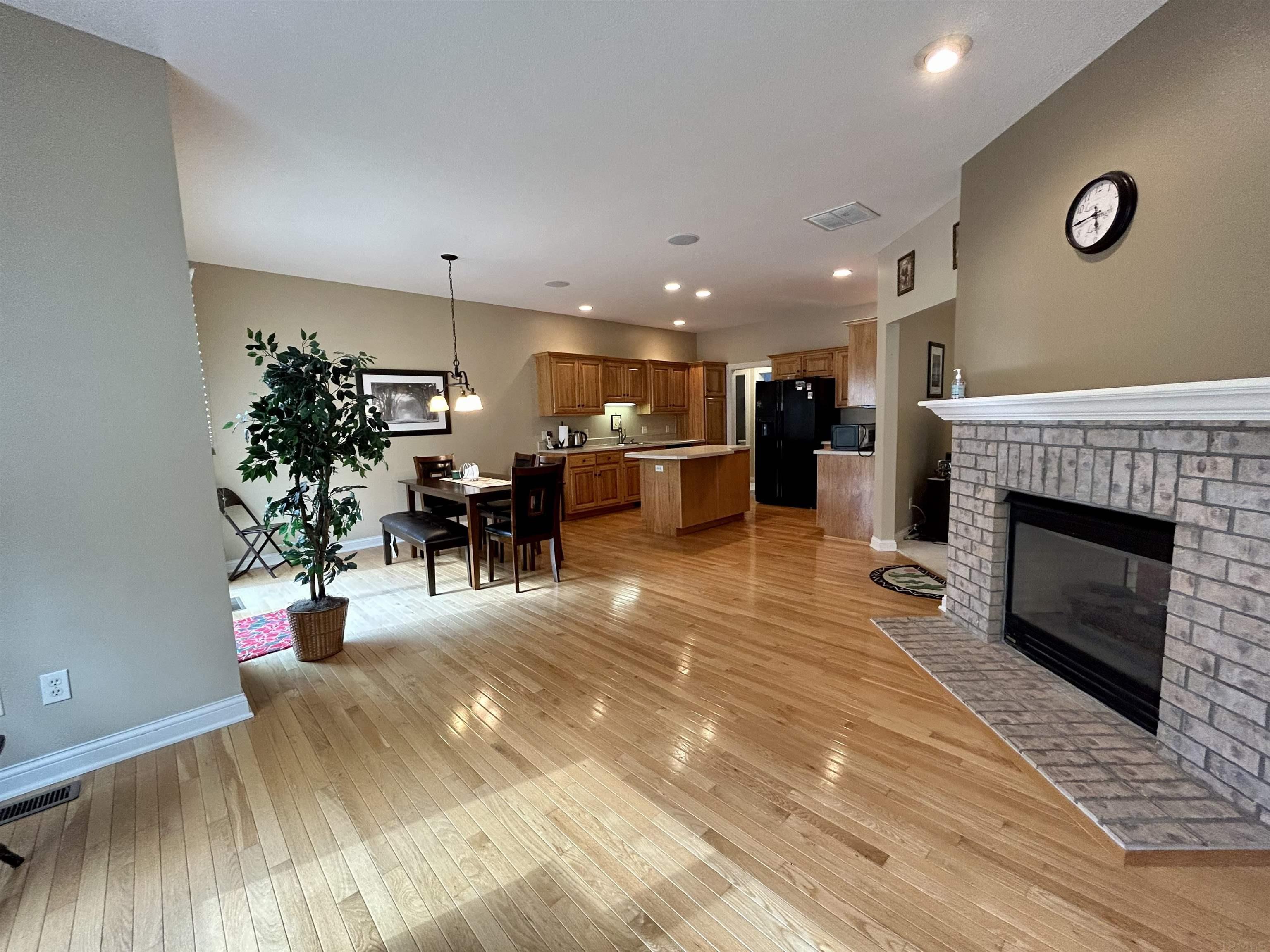 14315 Bridgestone Road Fort Wayne, IN 46814 - Photo 8 of 28 Gallery Image 8