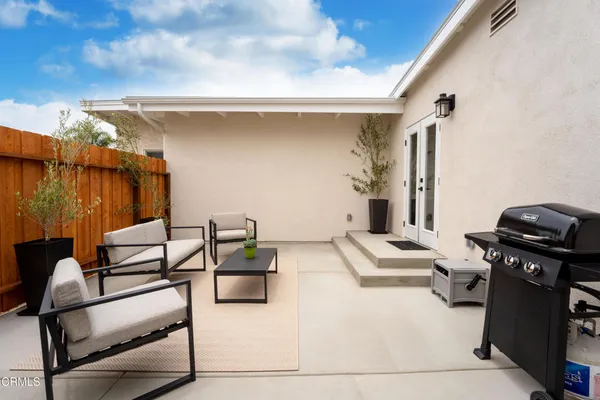 $2,395 | 894 Saratoga Street, Unit 3, Oxnard, CA 93035