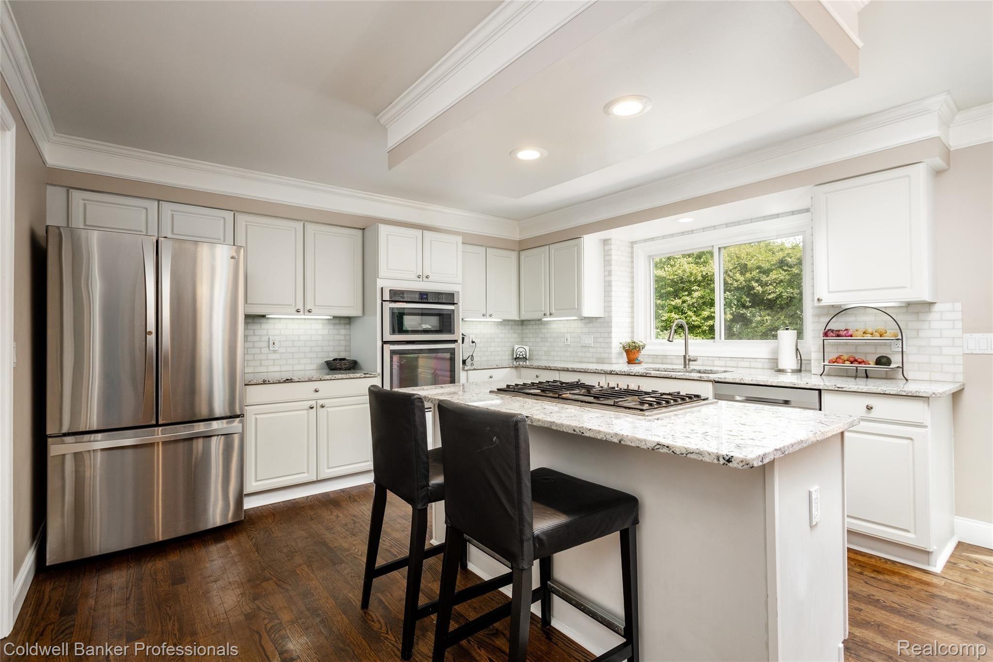 538 Sandalwood Road Canton, MI 48188 - Photo 12 of 49 Breakfast Bar