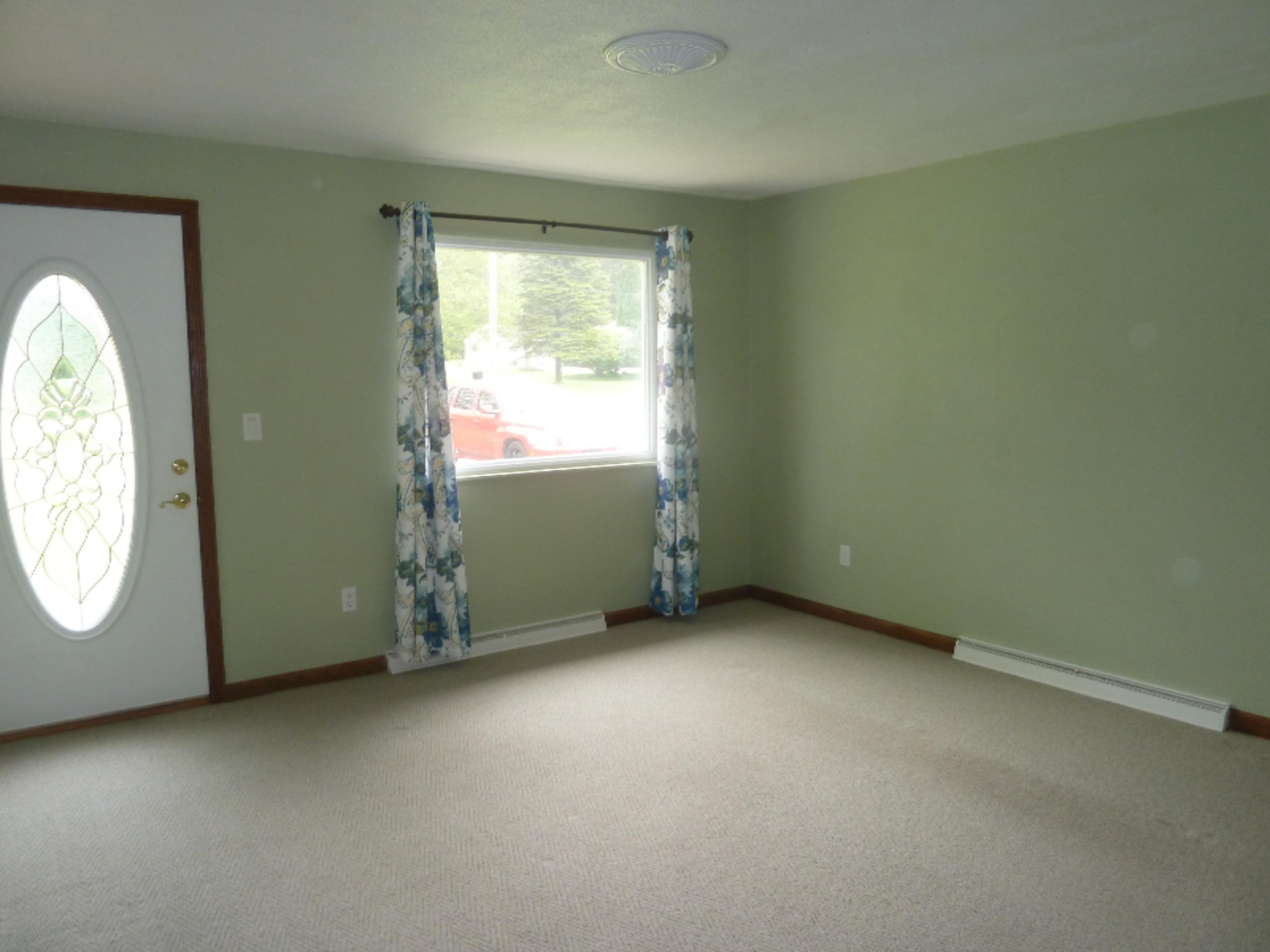 5414 Hoag Road Battle Creek, MI 49015 - Photo 3 of 36 P1020311