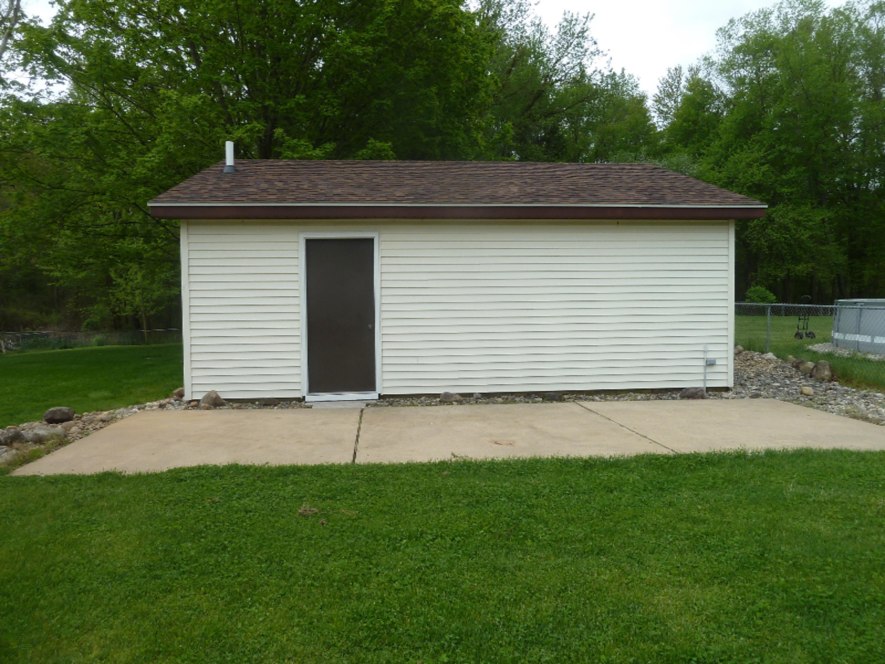 5414 Hoag Road Battle Creek, MI 49015 - Photo 31 of 36 P1020320