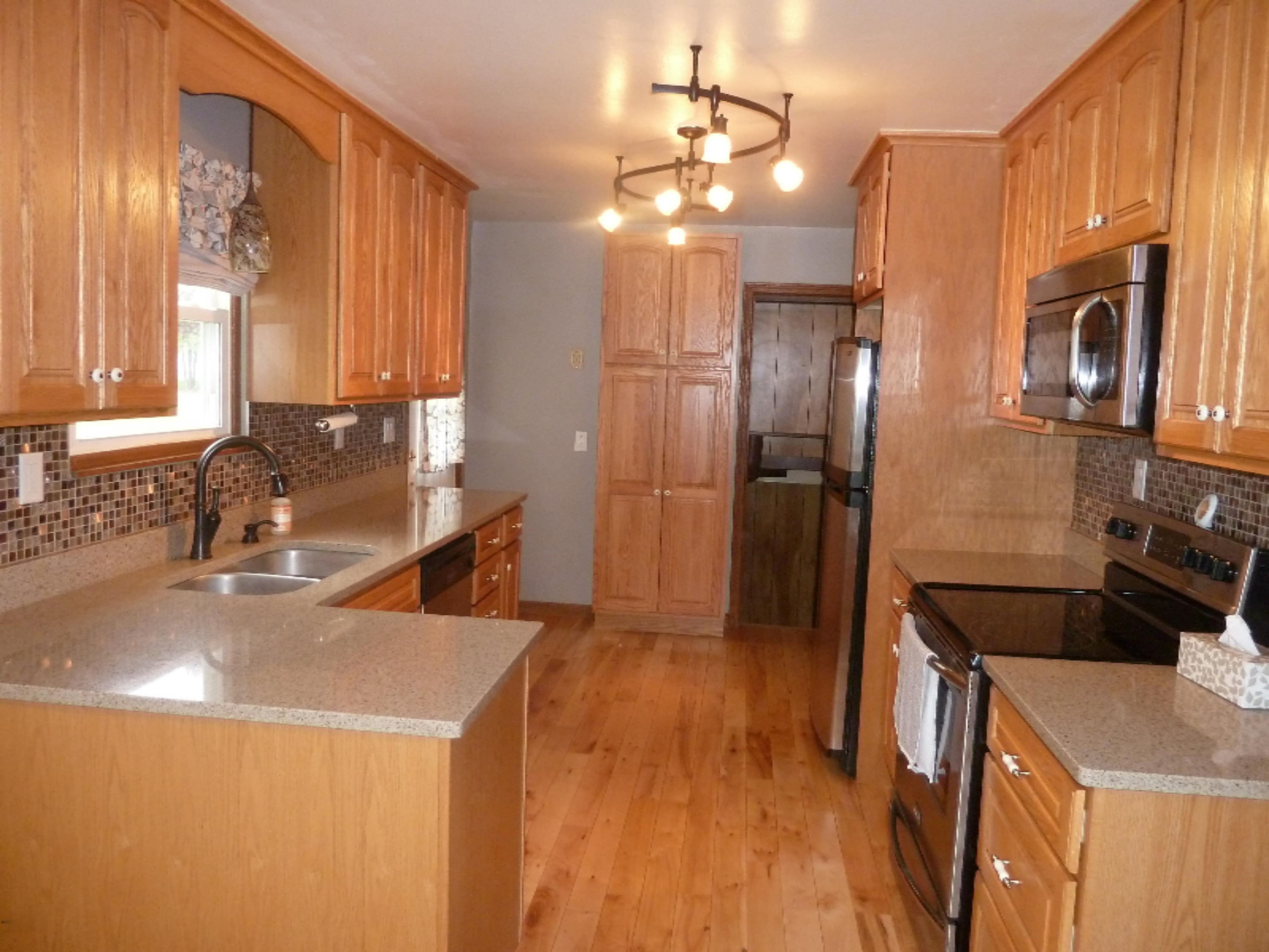 5414 Hoag Road Battle Creek, MI 49015 - Photo 6 of 36 P1020314