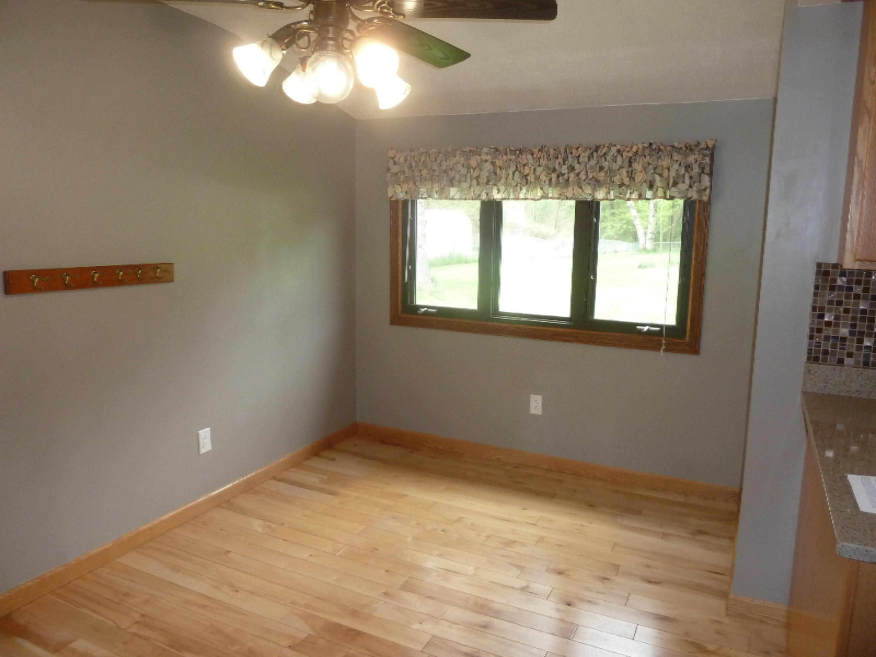 5414 Hoag Road Battle Creek, MI 49015 - Photo 8 of 36 P1020309