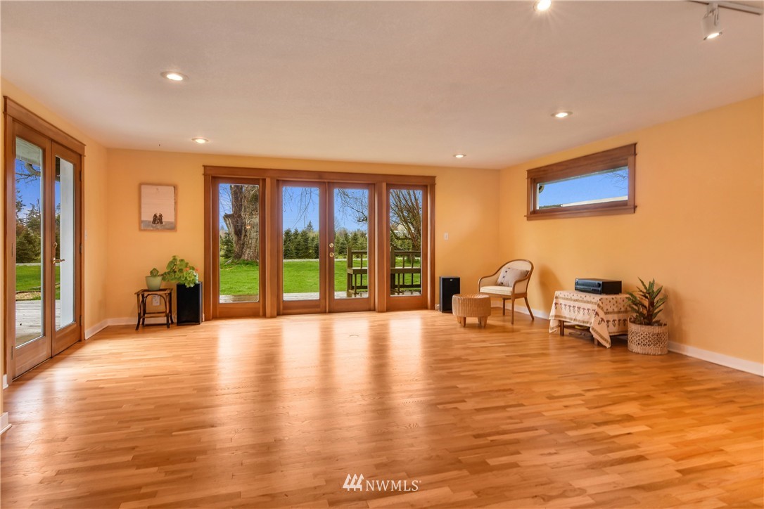 17653 Greenacres Road Mount Vernon, WA 98273 - Photo 11 of 25
