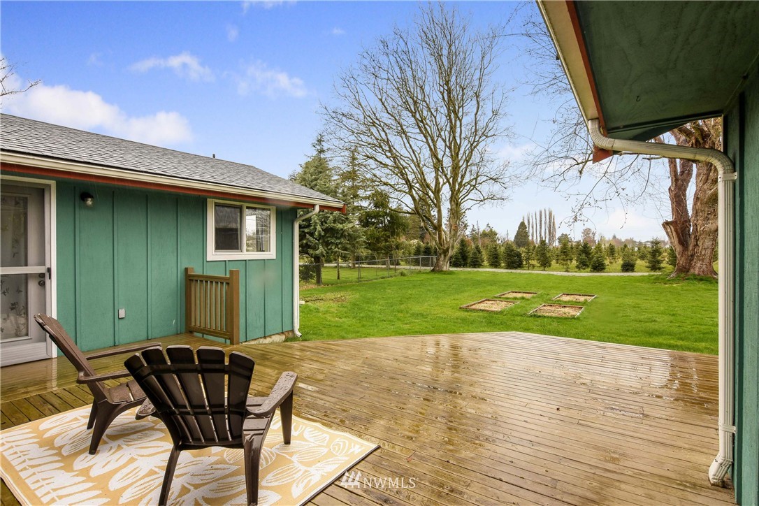 17653 Greenacres Road Mount Vernon, WA 98273 - Photo 9 of 25