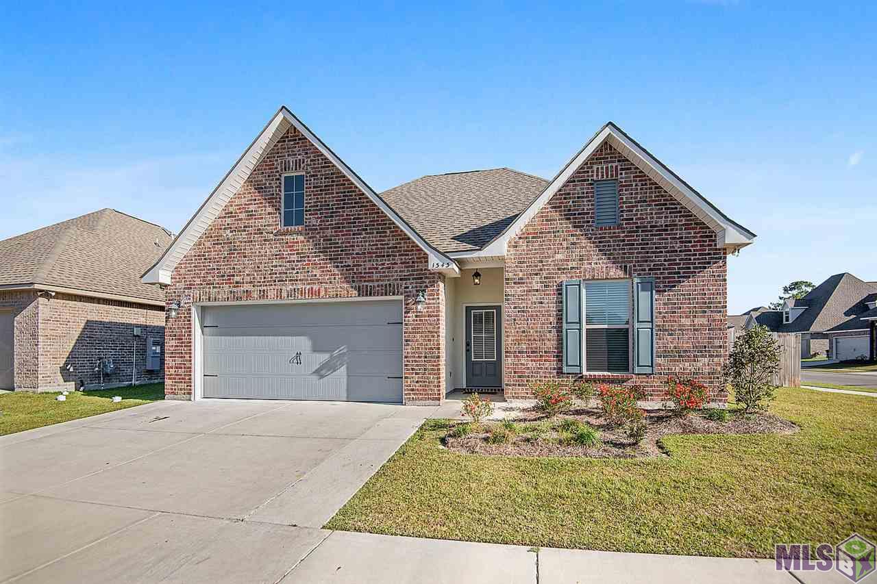 1343 Rustic Pine Drive Baton Rouge, LA 70820 - Photo 2 of 15