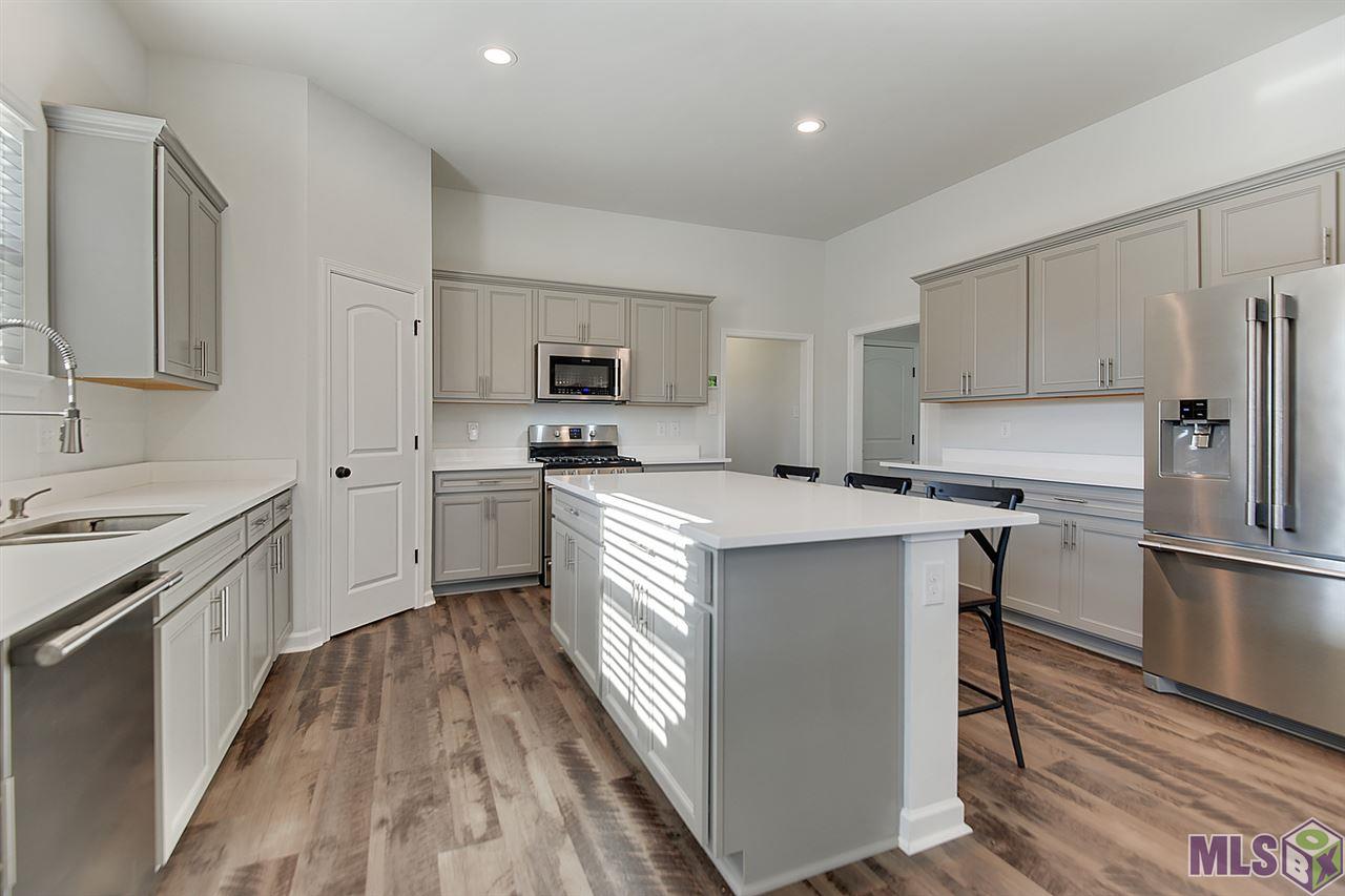 1343 Rustic Pine Drive Baton Rouge, LA 70820 - Photo 3 of 15