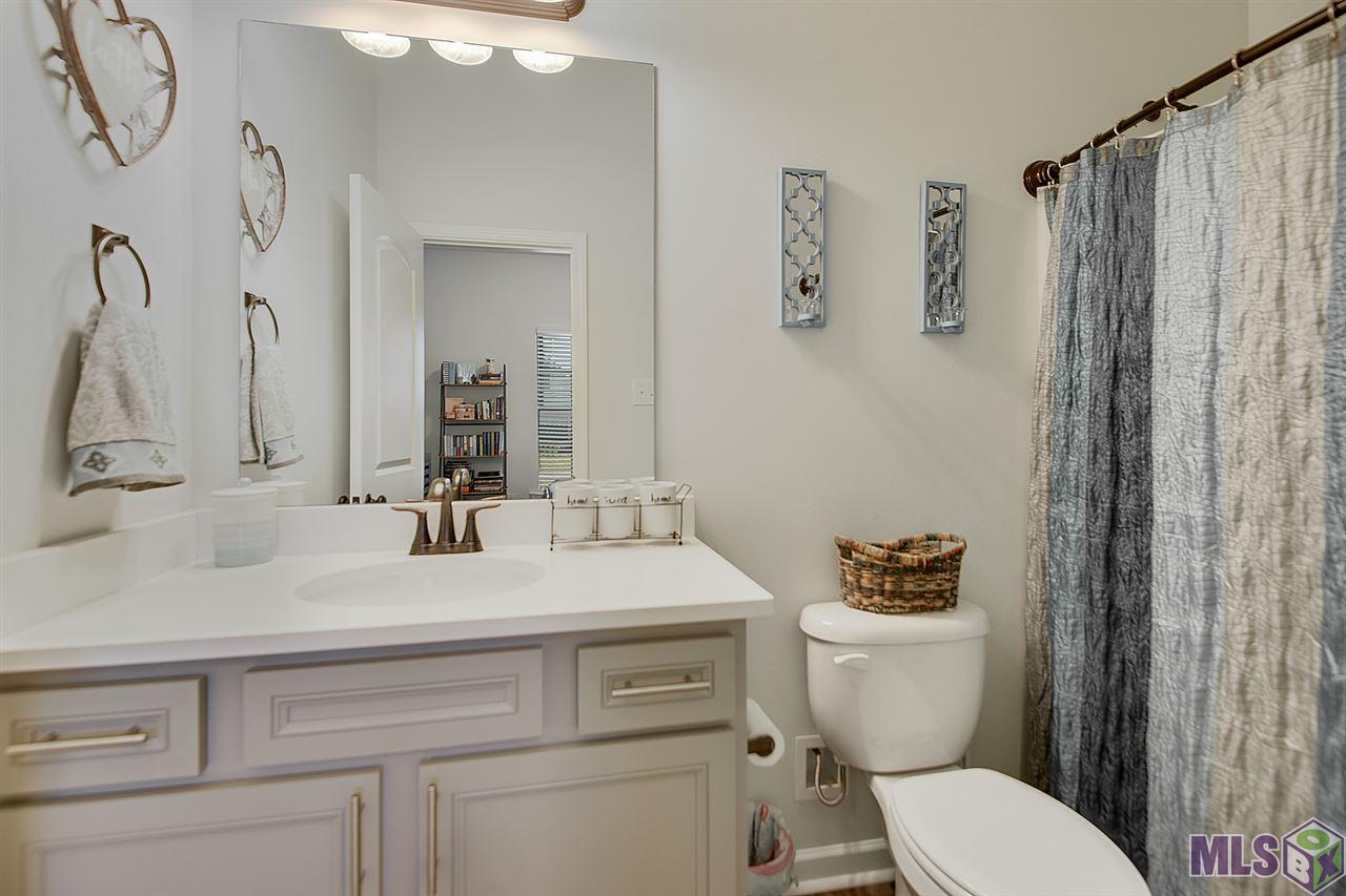 1343 Rustic Pine Drive Baton Rouge, LA 70820 - Photo 10 of 15 Full Bath 2