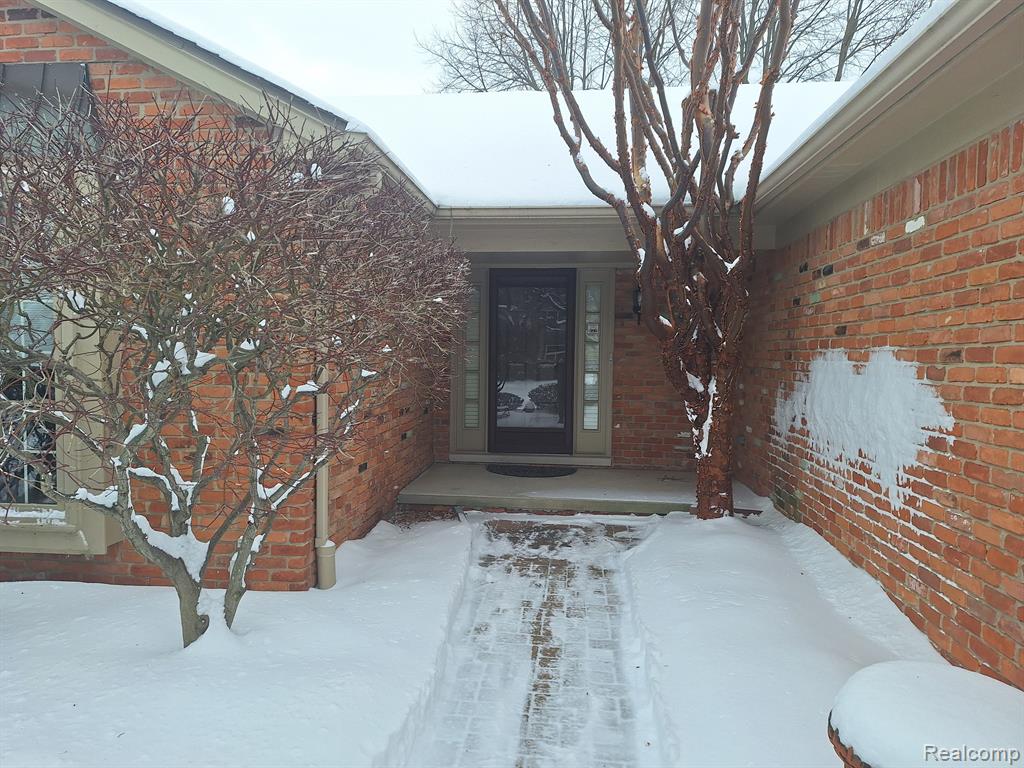 866 Timberline Drive Rochester Hills, MI 48309 - Photo 2 of 53