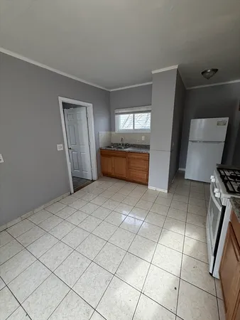 $2,975 | 43 Adams Street, Unit 1, Lynn, MA 01902