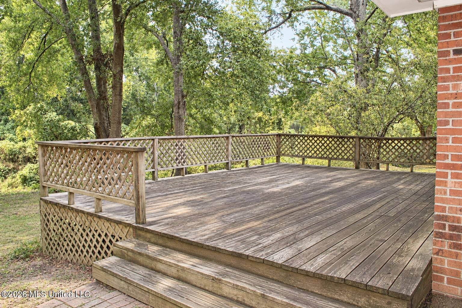 304 Pebblecreek Road Grenada, MS 38901 - Photo 34 of 38 Rear deck