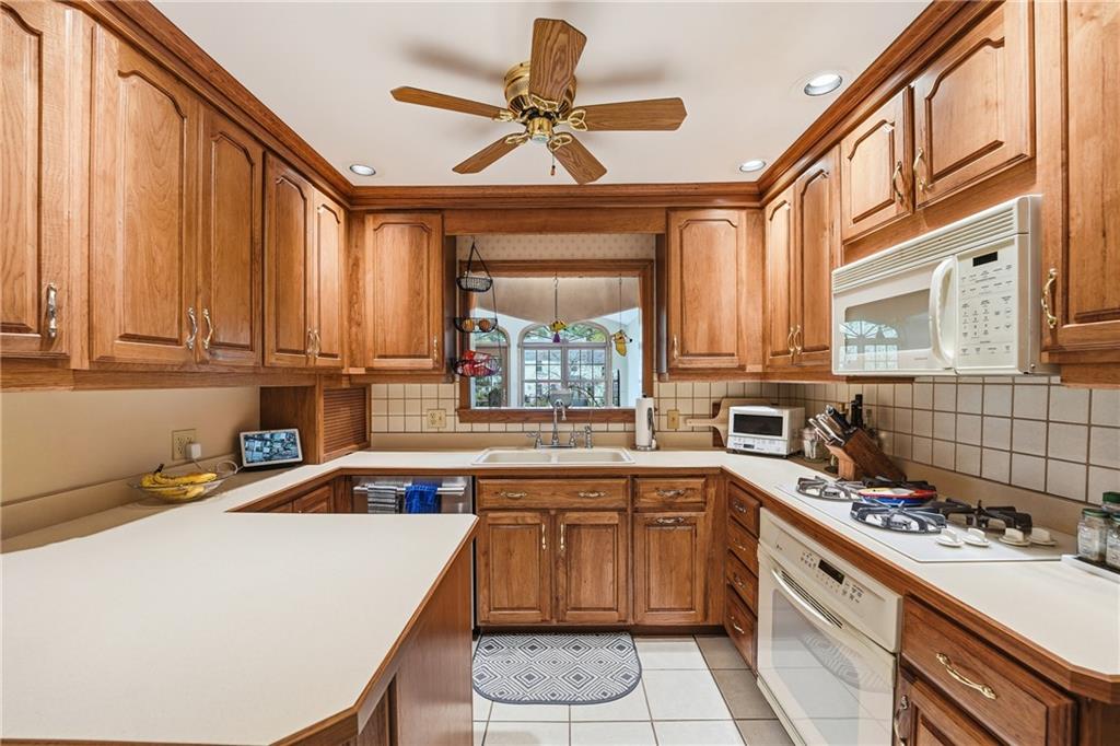 1325 Stanton Street Sharon, PA 16146 - Photo 12 of 33