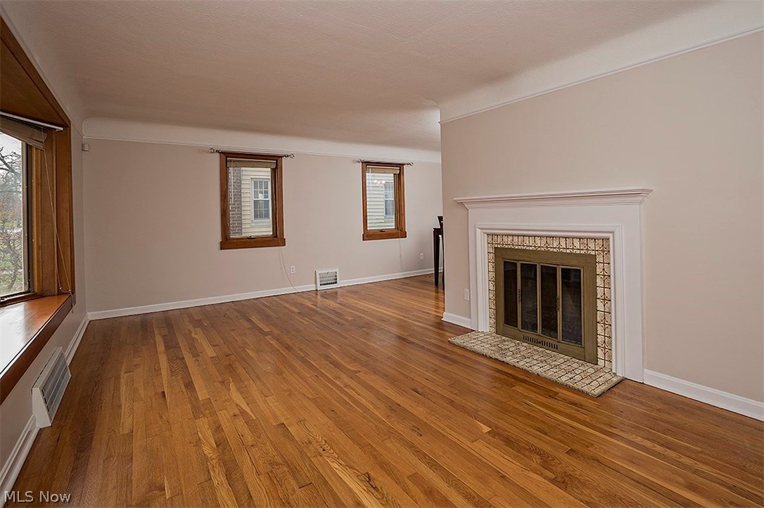1372 Willshire Road Cleveland, OH 44124 - Photo 5 of 25 Gallery Image 5