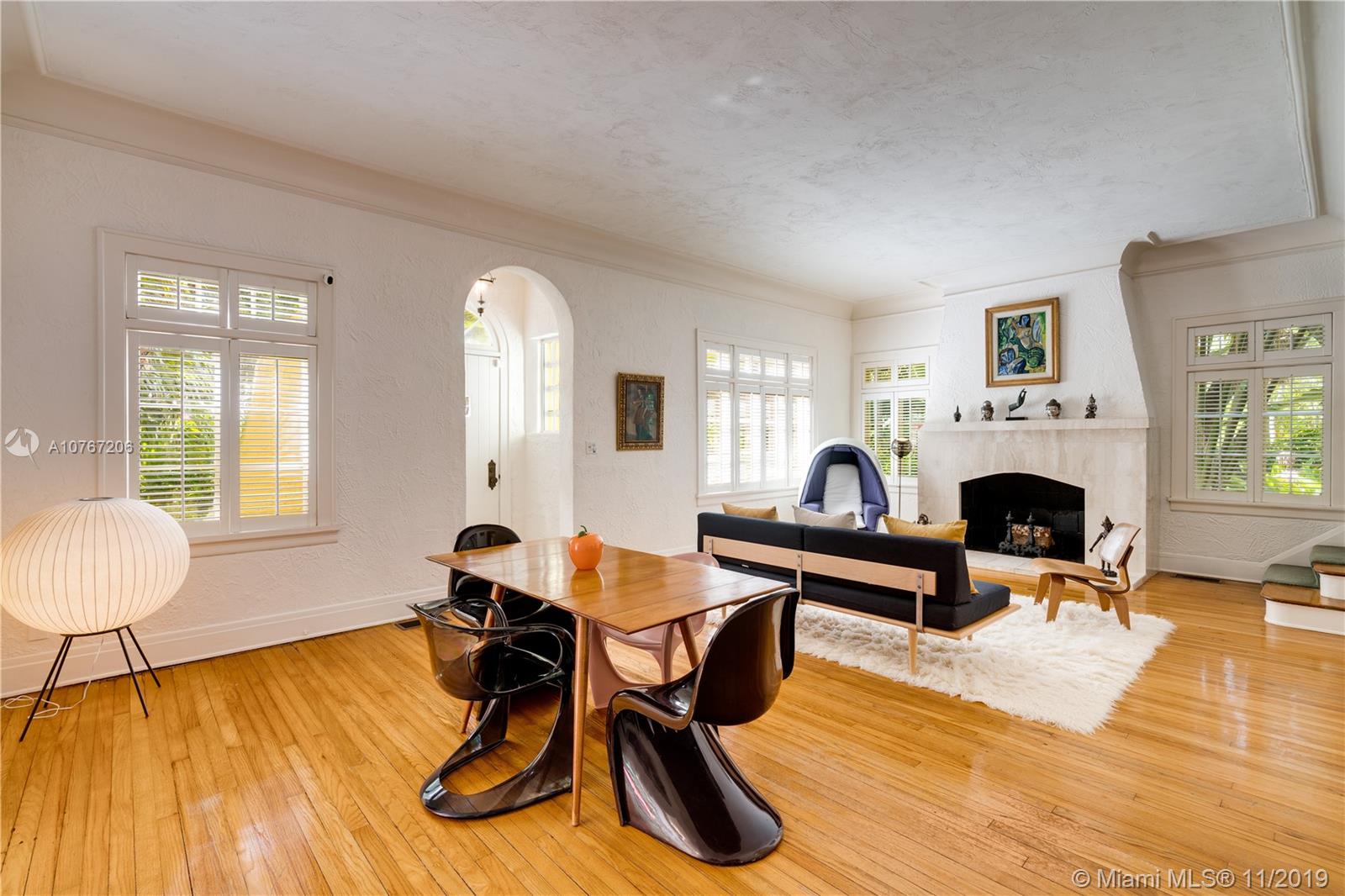 13599 Old Cutler Road Pinecrest, FL 33156 - Photo 7 of 40 Living room is flooded with natural light
